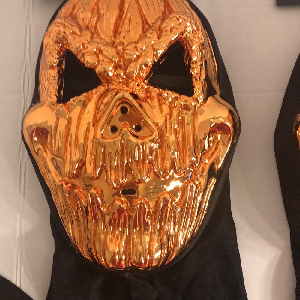 ๐Halloween Metallic Mask